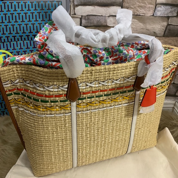 Tory Burch Handbags - Authentic TORY BURCH Straw/Leather Oversized tote